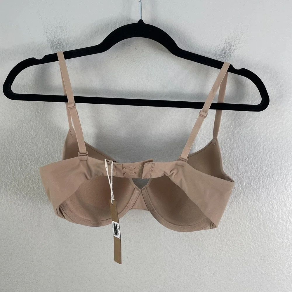 NEW Skims Fits Everybody T-Shirt Bra Womens 34C Beige Underwire Lightly Lined - Picture 6 of 10
